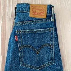 Levi’s Wedgie Fit Jeans